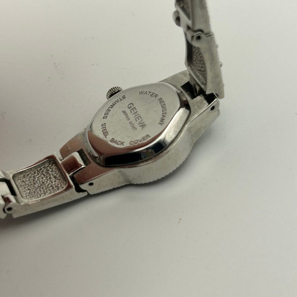 Vintage Geneva Mother Pearl Dial Accents Women Fashion Watch Working New Battery - Picture 6 of 8